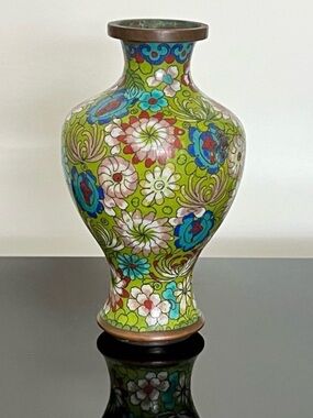 Antique Chinese Cloisonné Green enamel vase with flaws AS IS